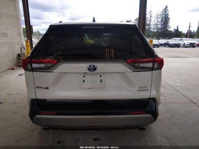 45148329 :رقم المزاد ، 4T3E6RFV8NU065970 vin ، 2022 Toyota Rav4 Hybrid Xse مزاد بيع