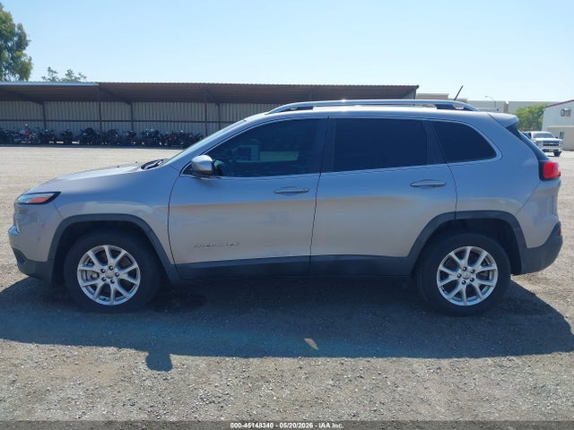 45148340 :رقم المزاد ، 1C4PJLCX8JD595132 vin ، 2018 Jeep Cherokee Latitude Fwd مزاد بيع