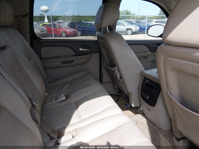 Продаж на аукціоні авто 2014 Chevrolet Suburban 1500 Lt, vin: 1GNSKJE77ER199329, номер лоту: 45148359