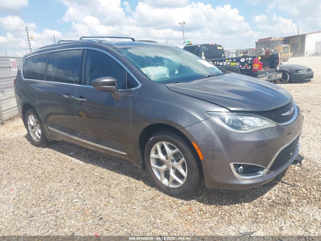Продаж на аукціоні авто 2017 Chrysler Pacifica Touring-l Plus, vin: 2C4RC1EG6HR836889, номер лоту: 45148439
