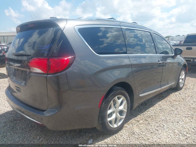 45148439 :رقم المزاد ، 2C4RC1EG6HR836889 vin ، 2017 Chrysler Pacifica Touring-l Plus مزاد بيع