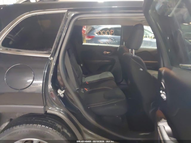 1C4PJMCB6FW652353 Jeep Cherokee Latitude
