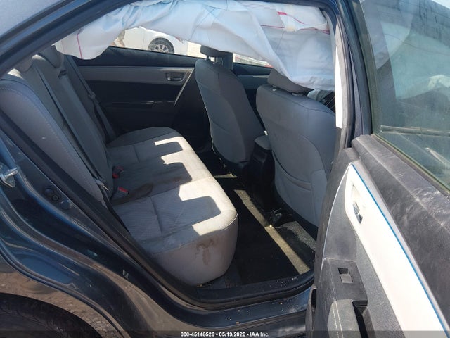 45148526 :رقم المزاد ، 2T1BURHE9FC327089 vin ، 2015 Toyota Corolla Le مزاد بيع