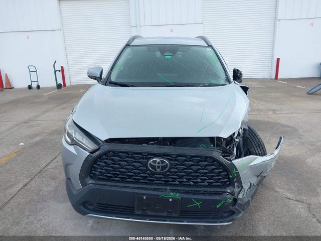 2023 Toyota Corolla Cross Le მანქანა იყიდება აუქციონზე, vin: 7MUCAAAG1PV045330, აუქციონის ნომერი: 45148590
