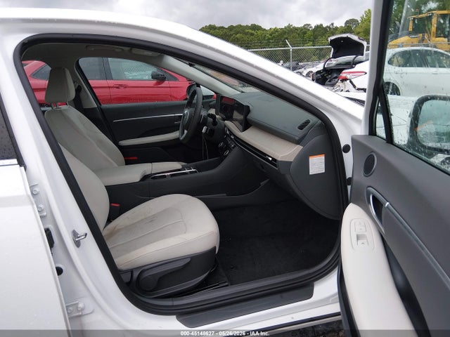 Auction sale of the 2026 Hyundai Sonata Hybrid Blue, vin: KMHL24JJ3TA142892, lot number: 45148627