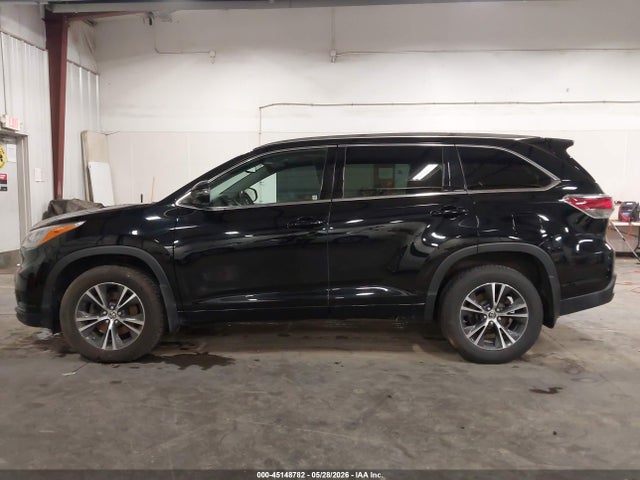 45148782 :رقم المزاد ، 5TDJKRFH8GS231199 vin ، 2016 Toyota Highlander Xle V6 مزاد بيع