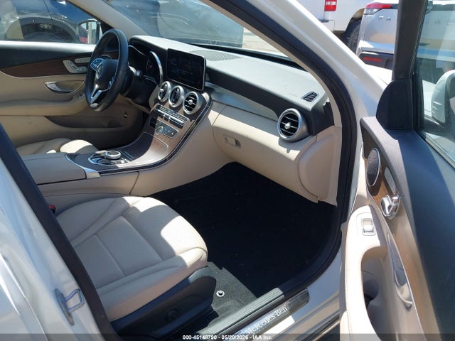 55SWF8DB5KU300610 Mercedes-Benz C 300