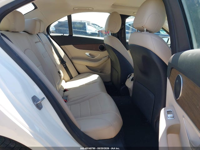 55SWF8DB5KU300610 Mercedes-Benz C 300