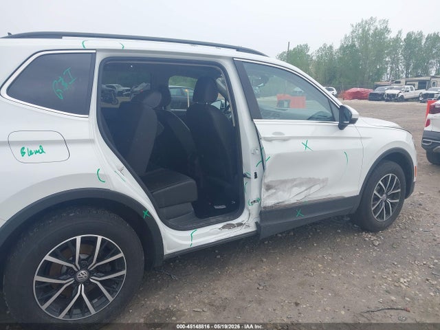 45148816 :رقم المزاد ، 3VV2B7AX1MM118814 vin ، 2021 Volkswagen Tiguan 2.0t Se/2.0t Se R-line Black/2.0t Sel مزاد بيع