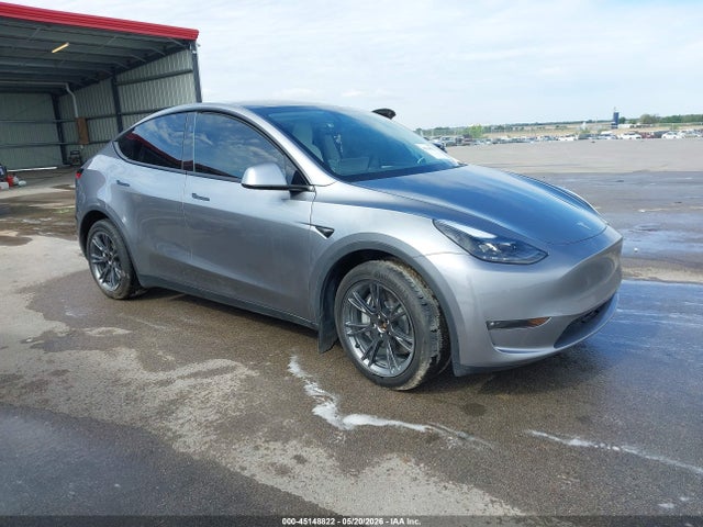 Tesla Model Y Long Range Dual Motor All-wheel Drive 2024 7SAYGAEEXRF210311 головне зображення