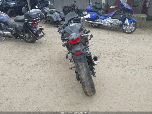 2017 Kawasaki Ex300 B მანქანა იყიდება აუქციონზე, vin: JKAEX8B13HDA35686, აუქციონის ნომერი: 45148833