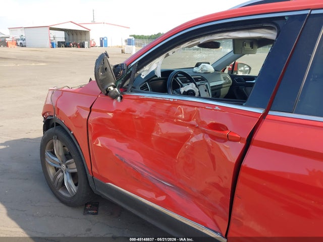 Продажа на аукционе авто 2019 Volkswagen Tiguan 2.0t Sel Premium/2.0t Sel Premium R-line, vin: 3VV4B7AX4KM117369, номер лота: 45148837