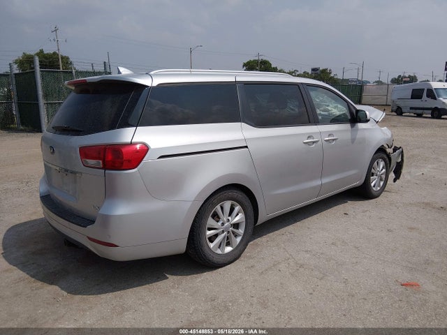KIA SEDONA LX 2016 KNDMB5C12G6192543 Image 4