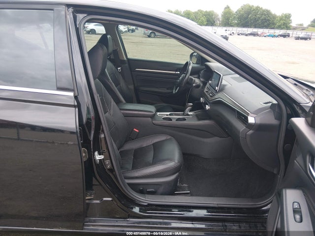 45148878 :رقم المزاد ، 1N4BL4FW7KC191572 vin ، 2019 Nissan Altima 2.5 Platinum مزاد بيع
