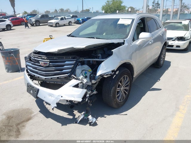 Cadillac XT5 LUXURY 2019 1GYKNCRS5KZ213101 Image 2