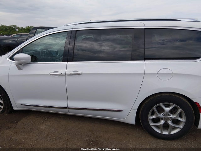 Продаж на аукціоні авто 2019 Chrysler Pacifica Touring L Plus, vin: 2C4RC1EG5KR527471, номер лоту: 45148956