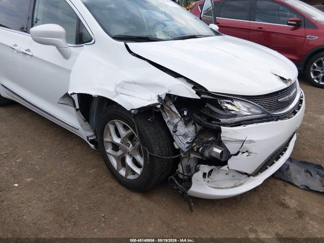 Продаж на аукціоні авто 2019 Chrysler Pacifica Touring L Plus, vin: 2C4RC1EG5KR527471, номер лоту: 45148956