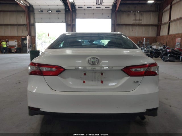 2018 Toyota Camry Le მანქანა იყიდება აუქციონზე, vin: 4T1B11HKXJU100324, აუქციონის ნომერი: 45148972