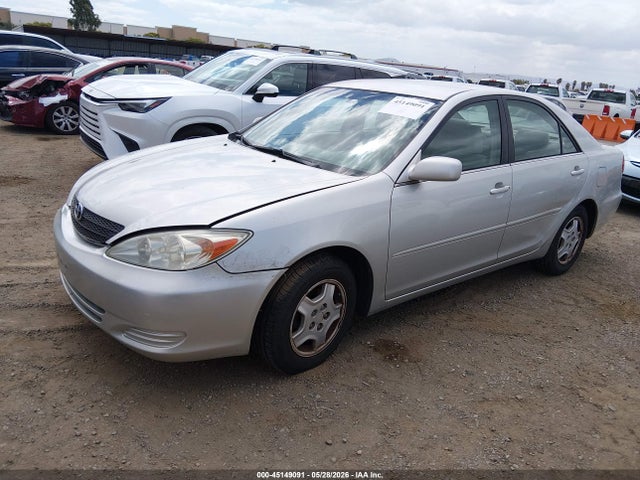 2002 Toyota Camry Le V6 მანქანა იყიდება აუქციონზე, vin: 4T1BF32K52U027631, აუქციონის ნომერი: 45149091