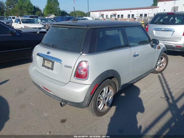 Продажа на аукционе авто 2013 Mini Hardtop Cooper, vin: WMWSU3C50DT548944, номер лота: 45149108