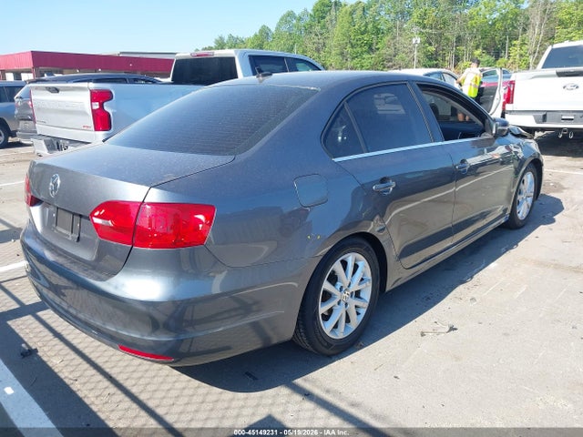 45149231 :رقم المزاد ، 3VWD17AJ4EM213792 vin ، 2014 Volkswagen Jetta 1.8t Se مزاد بيع