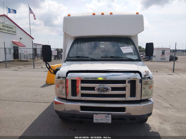 45149238 :رقم المزاد ، 1FDFE4FS9DDA02853 vin ، 2013 Ford E-450 Cutaway مزاد بيع