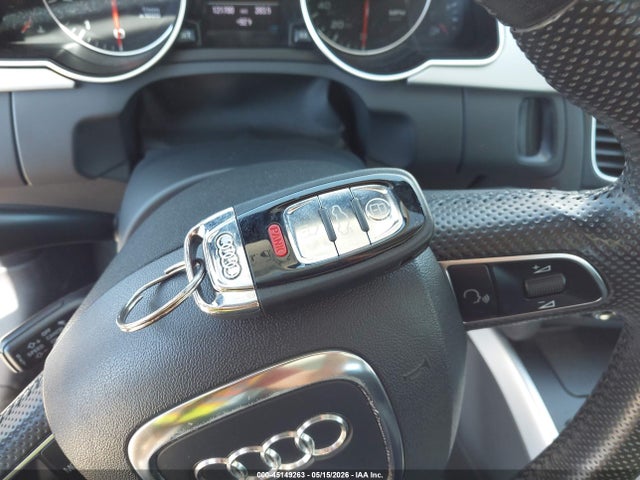 Aukcja sprzedaży 2011 Audi A5 2.0t Premium, vin: WAULFAFR4BA074233, numer aukcji: 45149263