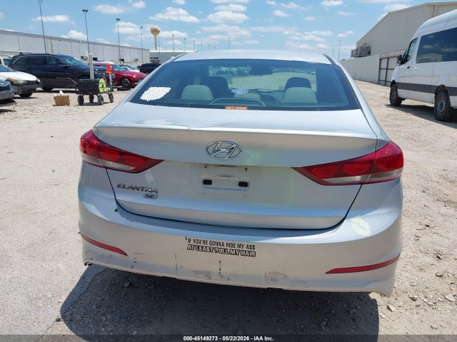Hyundai ELANTRA SE 2018 5NPD74LF3JH260093 Image 15