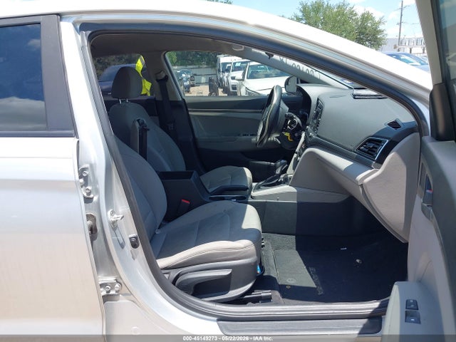 Hyundai ELANTRA SE 2018 5NPD74LF3JH260093 Image 5
