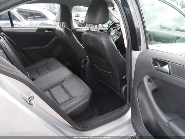 45149332 :رقم المزاد ، 3VWD17AJ8EM332882 vin ، 2014 Volkswagen Jetta 1.8t Se مزاد بيع