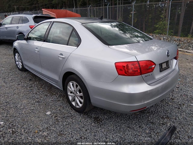 45149332 :رقم المزاد ، 3VWD17AJ8EM332882 vin ، 2014 Volkswagen Jetta 1.8t Se مزاد بيع