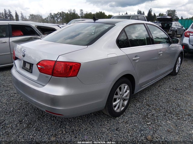 45149332 :رقم المزاد ، 3VWD17AJ8EM332882 vin ، 2014 Volkswagen Jetta 1.8t Se مزاد بيع