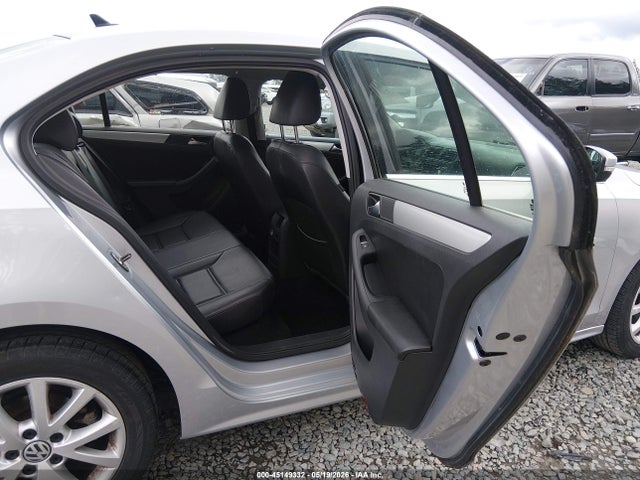 45149332 :رقم المزاد ، 3VWD17AJ8EM332882 vin ، 2014 Volkswagen Jetta 1.8t Se مزاد بيع