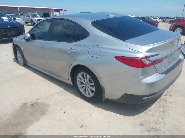 Toyota CAMRY LE 2026 4T1DAACK5TU723286 Image 3