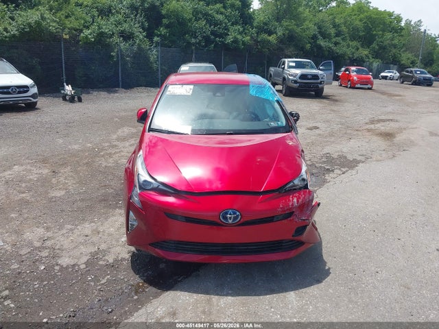 Toyota Prius Four Touring 2018 JTDKARFU7J3553085 Image 12