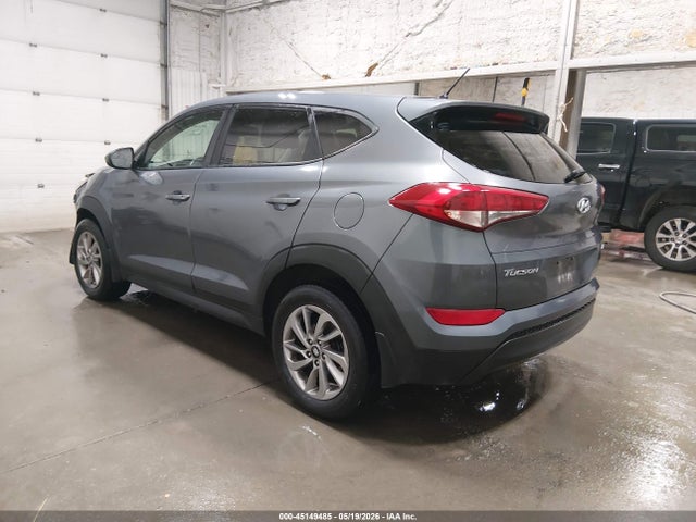 2018 Hyundai Tucson Se მანქანა იყიდება აუქციონზე, vin: KM8J2CA43JU645863, აუქციონის ნომერი: 45149485