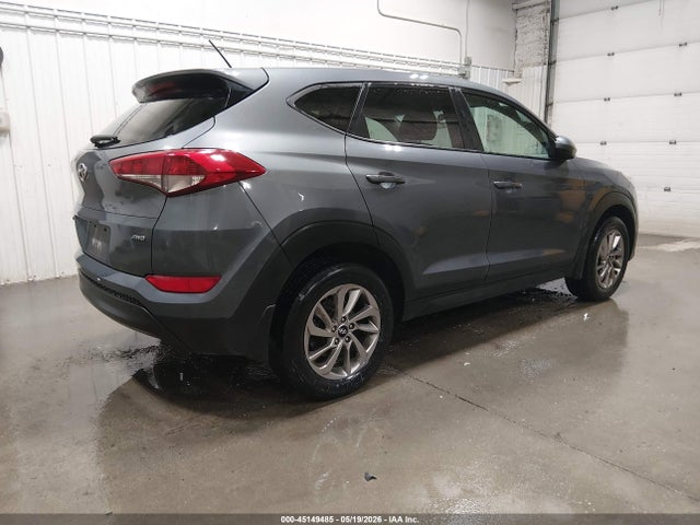 2018 Hyundai Tucson Se მანქანა იყიდება აუქციონზე, vin: KM8J2CA43JU645863, აუქციონის ნომერი: 45149485