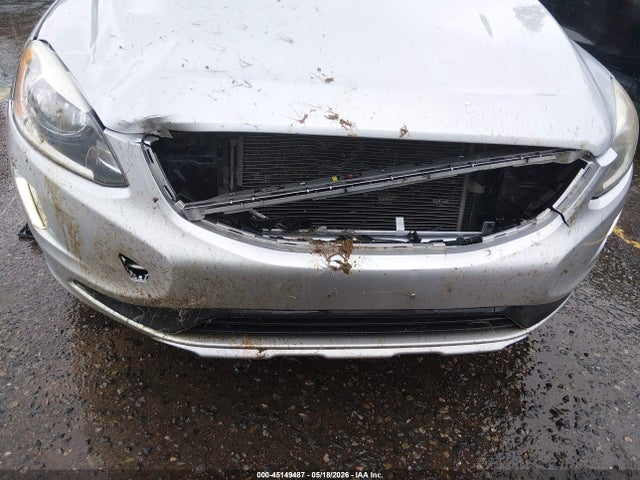2015 Volvo Xc60 T5/t5 Premier მანქანა იყიდება აუქციონზე, vin: YV4612RK8F2628468, აუქციონის ნომერი: 45149487