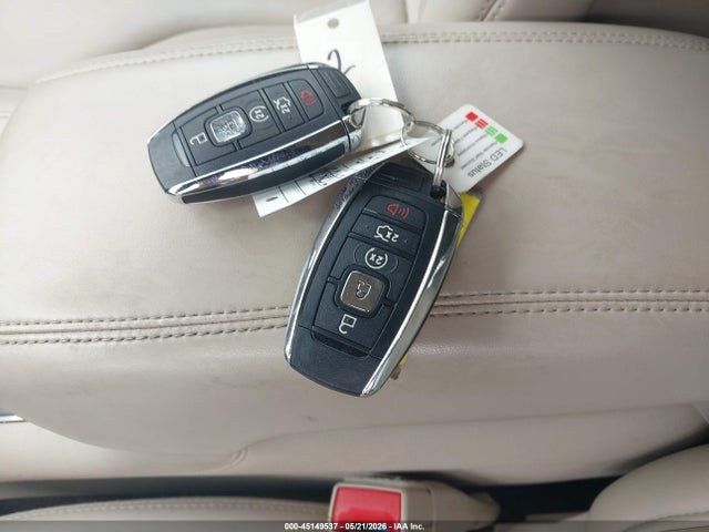 45149537 :رقم المزاد ، 5LMCJ2D94HUL11524 vin ، 2017 Lincoln Mkc Select مزاد بيع
