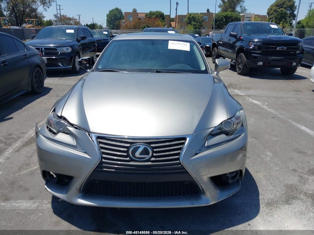 Lexus IS 200T 2016 JTHBA1D29G5030083 Image 12