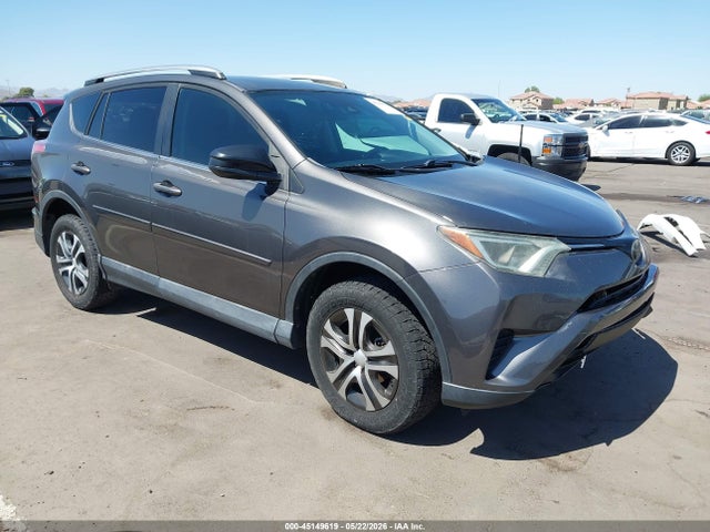 Toyota RAV4 LE 2017 2T3BFREV0HW659137 Image 1