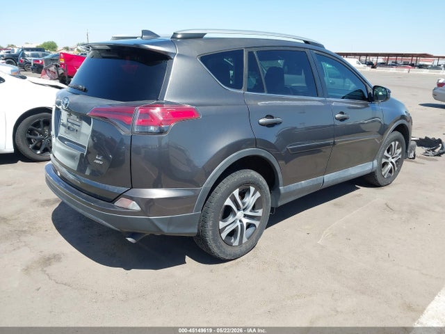 Toyota RAV4 LE 2017 2T3BFREV0HW659137 Image 4