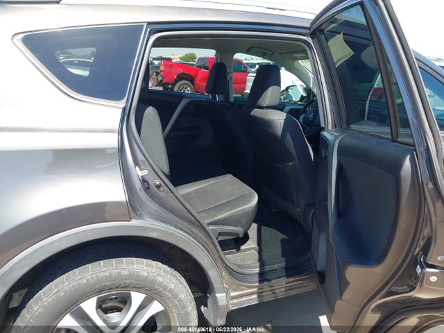 Toyota RAV4 LE 2017 2T3BFREV0HW659137 Image 8
