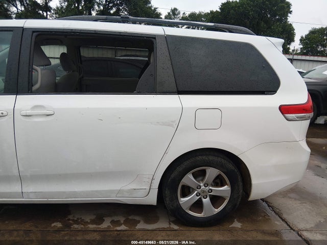 Продажа на аукционе авто 2013 Toyota Sienna Le V6 8 Passenger, vin: 5TDKK3DC3DS302071, номер лота: 45149663