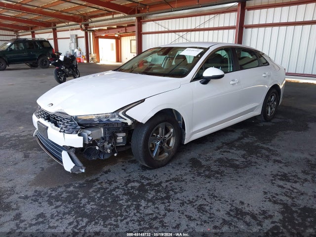 KIA K5 LXS 2021 5XXG14J29MG015703 Image 2