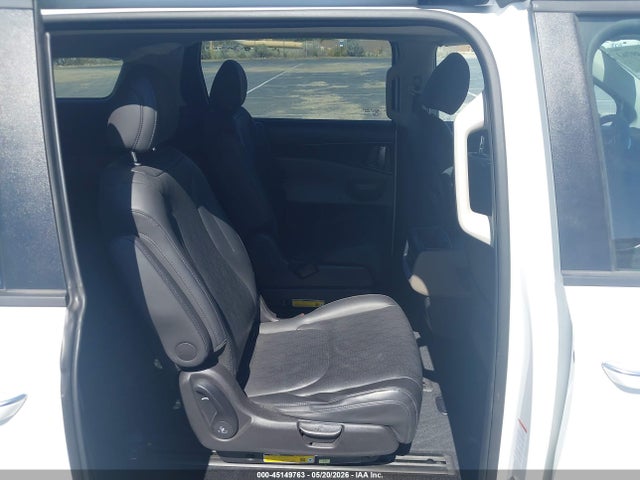 Aukcja sprzedaży 2026 Kia Carnival Mpv Hybrid Lxs, vin: KNDNB5KA2T6111833, numer aukcji: 45149763