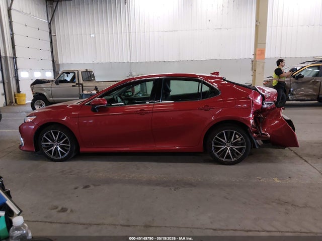 4T1F11AK4RU202127 Toyota CAMRY XLE