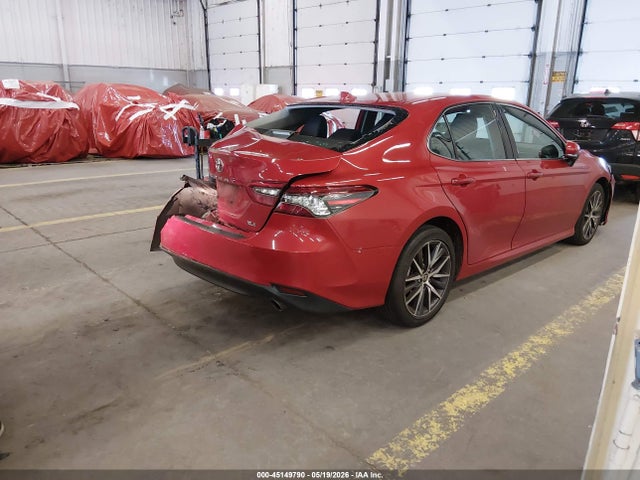 4T1F11AK4RU202127 Toyota CAMRY XLE
