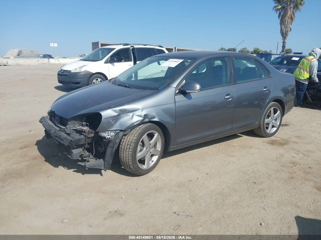 45149801 :رقم المزاد ، 3VWAZ7AJ8AM103253 vin ، 2010 Volkswagen Jetta Limited Edition مزاد بيع