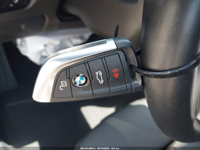 3MW5R1J08M8B88579 BMW 330I